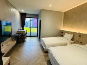 Phòng Giường Đôi/2 Giường Đơn Với Ban Công (Double or Twin Room with Balcony)
