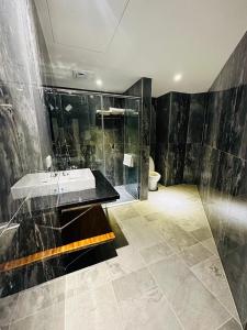 Phòng Đôi Loại Sang (Deluxe Double Room)