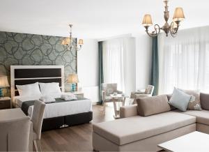 Deluxe Junior Suite room in Turkuaz Suites Bosphorus