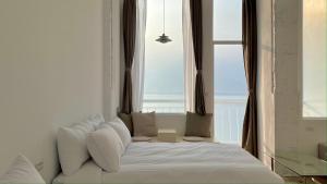 Phòng 4 Người Có Ban Công (Quadruple Room with Balcony)