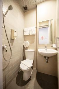 Phòng Tiêu Chuẩn Giường Đôi (Standard Double Room)