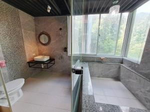 Phòng Tiêu Chuẩn Giường Đôi (Standard Double Room)