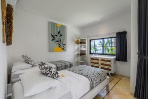 Phòng Gia Đình Nhìn Ra Biển (Family Room with Sea View)