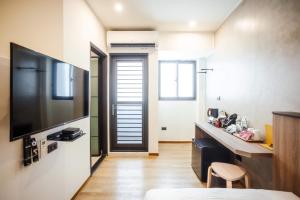 Phòng Đơn có Phòng tắm (Single Room with Bathroom)