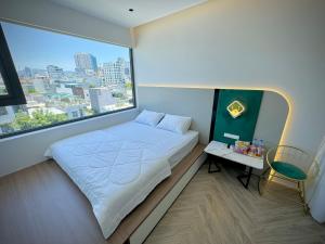 Deluxe hướng thành phố (Deluxe City View)