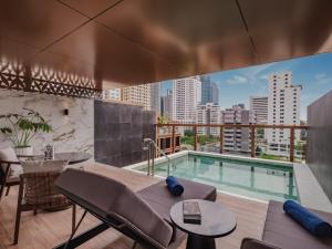 Suite Có Hồ Bơi Riêng (Suite with Private Pool)