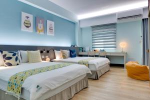 Suite Gia Đình Có Ban Công (Family Suite with Balcony)