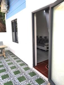 Căn Hộ 1 Phòng Ngủ Có Ban Công (One-Bedroom Apartment with Balcony)