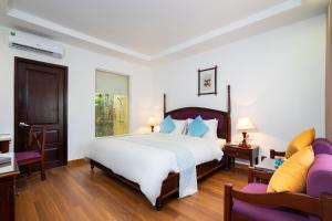 Phòng Superior Giường Đôi Nhìn Ra Hồ Bơi (Superior Double Room with Pool View)