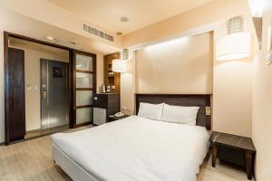 Phòng Cổ Điển Giường Đôi (Classic Double Room)
