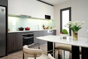 Căn hộ 3 phòng ngủ (Three Bedroom Apartment)