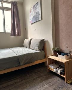 Phòng giường đôi - Có phòng tắm chung (Double Room - Shared Bathroom)