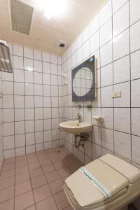 Phòng Bốn Người Có Phòng Tắm Riêng (Quadruple Room with Private Bathroom)