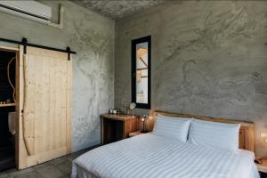 Phòng Giường Đôi Nhìn Ra Vườn (Double Room with Garden View)
