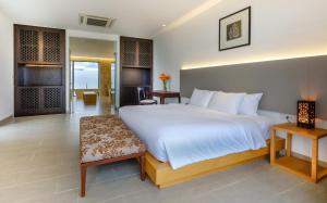 Nhà 3 Phòng Ngủ (Three-Bedroom House)