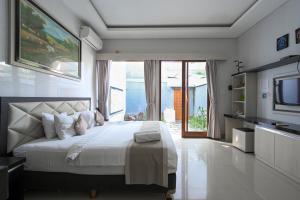 Biệt Thự 3 Phòng Ngủ (Three-Bedroom Villa)