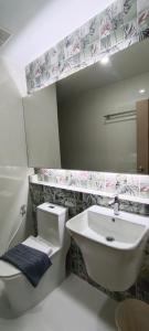 Room #1256588916