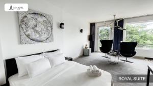 Royal Suite - Không hút thuốc (Royal Suite - Non-Smoking)