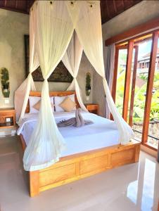 Phòng Có Giường Cỡ Queen Với Ban Công (Queen Room with Balcony)