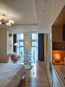 Căn Hộ 1 Phòng Ngủ (One-Bedroom Apartment)