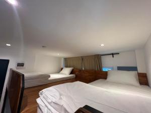 Phòng tiết kiệm gia đình (Economy Family Room)