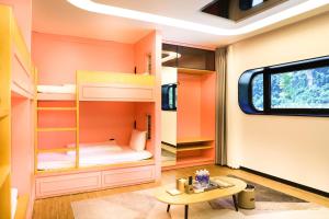 Phòng Ngủ Tập Thể 6 Giường Cho Cả Nam Và Nữ (6-Bed Mixed Dormitory Room)