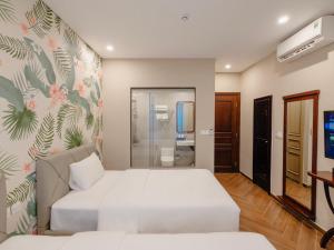 Phòng 2 Giường Đơn Nhìn Ra Thành Phố (Twin Room with City View)