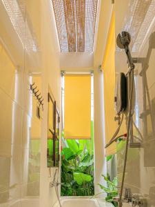 Căn hộ 1 phòng ngủ với Bồn tắm Spa (One-Bedroom Apartment with Spa Bath)