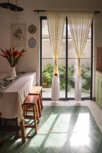 Căn hộ 1 phòng ngủ với Bồn tắm Spa (One-Bedroom Apartment with Spa Bath)