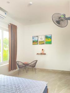 Phòng Hạng Tiết kiệm Cho 4 Người (Economy Quadruple Room)