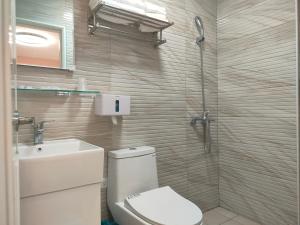 Phòng 4 Người Có Ban Công (Quadruple Room with Balcony)
