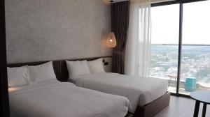 Suite Gia Đình Có Ban Công (Family Suite with Balcony)