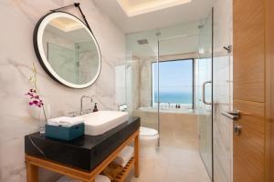 Suite Thủ tướng Hướng Biển 2 Phòng Ngủ (Two Bedroom Premier Ocean View Suite)