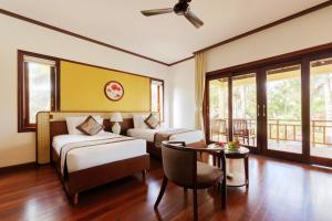 Deluxe 2 giường hướng sân vườn (Deluxe Garden Twin)