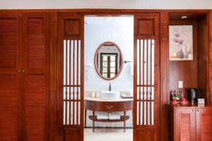 Deluxe 2 giường (Deluxe Double Twin)
