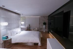 Deluxe Family Room with 100 inch Flat-screen TV