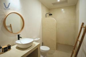 Biệt Thự 3 Phòng Ngủ (Three-Bedroom Villa)