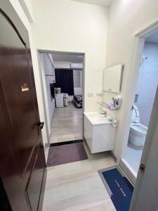 Phòng Giường Đôi hay 2 Giường Đơn với phòng tắm (Double or Twin Room with Bathroom)