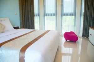 Phòng Giường Đôi Nhìn Ra Núi (Double Room with Mountain View)