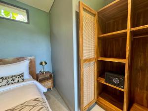 Royal Suite with Bathtub and Balcony