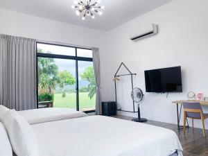 Phòng 4 Người Có Bồn Tắm (Quadruple Room with Bath)