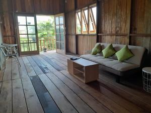 Phòng Đôi Loại Sang (Deluxe Double Room)