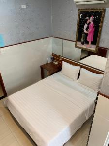 Phòng Đôi Loại Sang (Deluxe Double Room)