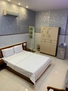 Phòng Tiêu Chuẩn Giường Lớn (Standard King Room)