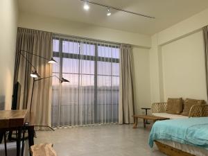 Phòng Giường Đôi Có Ban Công (Double Room with Balcony)