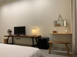 Phòng 4 Người Có Ban Công (Quadruple Room with Balcony)