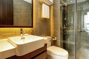 Căn hộ 3 phòng ngủ (Three Bedroom Apartment)