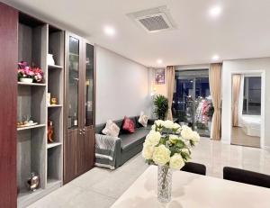 Căn Hộ 2 Phòng Ngủ (Two-Bedroom Apartment)