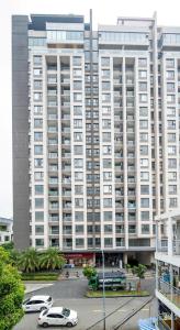 Căn Hộ Có Sân Hiên (Apartment with Terrace)