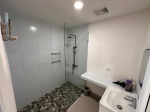 Phòng Giường Đôi/2 Giường Đơn (Double or Twin Room)